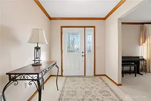 205 Elmwood Pl, Dayton, OH 45440 - Photo 2