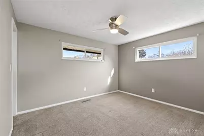 5929 Rosalie Road, Huber Heights, OH 45424 - Photo 16