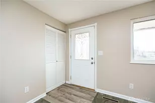 5929 Rosalie Rd, Dayton, OH 45424 - Photo 2