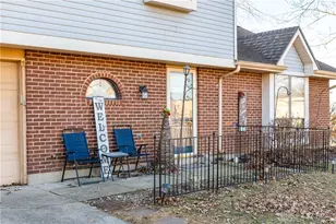 5686 Firegate Ct, Dayton, OH 45424 - Photo 2