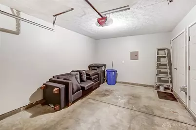 225 Brickstone Court, Dayton, OH 45402 - Photo 18