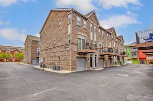 225 Brickstone Ct, Dayton, OH 45402 - Photo 2