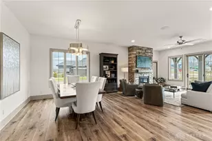 4193 Sweetbay Dr, Sugarcreek Twp, OH 45440 - Photo 24