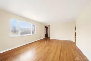 1221 Harmony Ln, Fairborn, OH 45324 - Photo 8