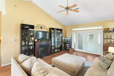 1193 Whitetail Drive, Fairborn, OH 45324 - Photo 6