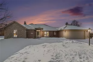 9823 Scotch Pine Dr, Springboro, OH 45066 - Photo 1