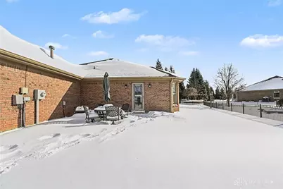 9823 Scotch Pine Drive, Springboro, OH 45066 - Photo 12