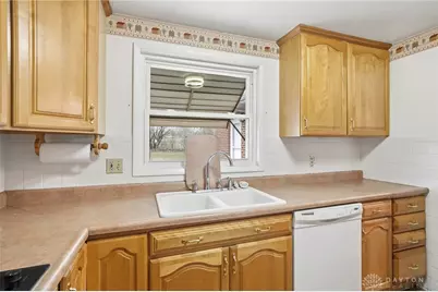 605 Barbara Drive, Tipp City, OH 45371 - Photo 16