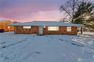 1764 Lanbury Dr, Dayton, OH 45439 - Photo 44