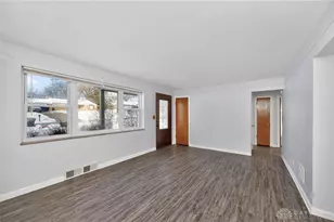 2106 Forestlake Dr, Anderson Township, OH 45244 - Photo 8