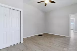 84 Vine St, Dayton, OH 45409 - Photo 10