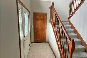 541 North Point Dr, Troy, OH 45373 - Photo 2