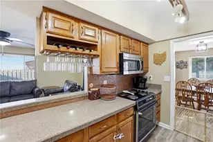 7980 Brainard Woods Dr, Dayton, OH 45458 - Photo 10
