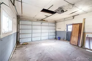 1739 Burroughs Dr, Dayton, OH 45406 - Photo 36