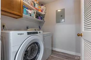 9750 Centerville Creek Ln, Washington Twp, OH 45458 - Photo 10