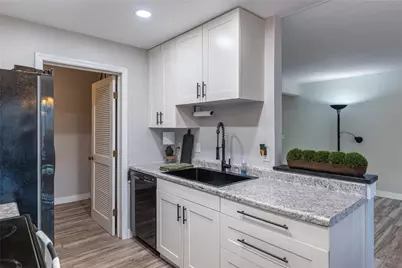 9750 Centerville Creek Lane, Washington Twp, OH 45458 - Photo 8