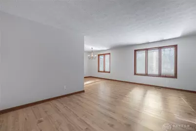 318 Joy Elizabeth Drive, Washington Twp, OH 45458 - Photo 8