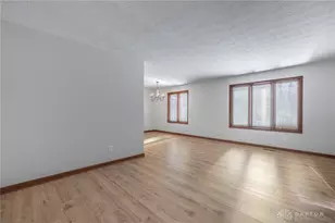 318 Joy Elizabeth Dr, Washington Twp, OH 45458 - Photo 8