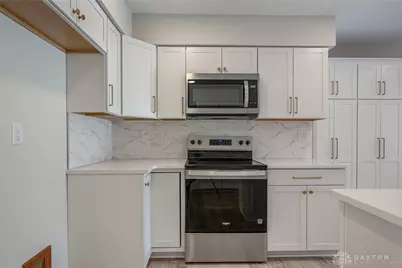 318 Joy Elizabeth Drive, Washington Twp, OH 45458 - Photo 6