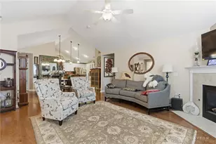 2407 Locust Hill Blvd, Beavercreek, OH 45431 - Photo 10