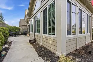 2407 Locust Hill Blvd, Beavercreek, OH 45431 - Photo 4