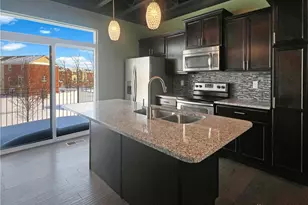 9596 Tahoe Dr, Centerville, OH 45458 - Photo 8