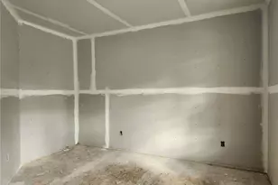 2721 Terraceview Cir, Beavercreek, OH 45431 - Photo 4