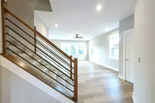 2721 Terraceview Cir, Beavercreek, OH 45431 - Photo 8