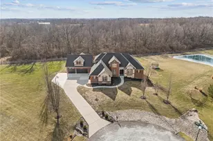 8428 Erickson Ct, Waynesville, OH 45068 - Photo 2