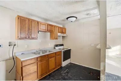 5147 Whaley Drive, Dayton, OH 45417 - Photo 12