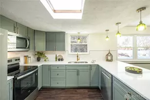 1070 Green Timber Trail, Dayton, OH 45458 - Photo 6