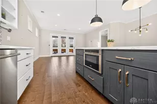 220 Vintage Club Dr, Cincinnati, OH 45249 - Photo 12