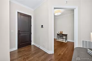 220 Vintage Club Dr, Cincinnati, OH 45249 - Photo 6