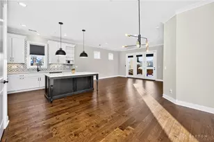 220 Vintage Club Dr, Cincinnati, OH 45249 - Photo 8