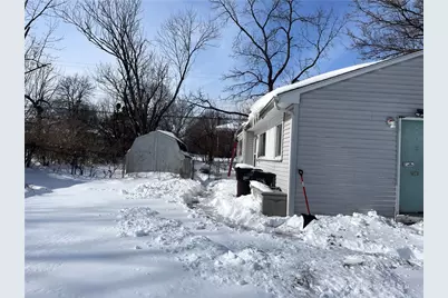 2009 Hazel Avenue, Dayton, OH 45420 - Photo 2