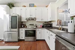 2369 Polo Park Dr, Dayton, OH 45439 - Photo 4