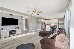 1842 Greentree Meadows Dr, Lebanon, OH 45036 - Photo 6