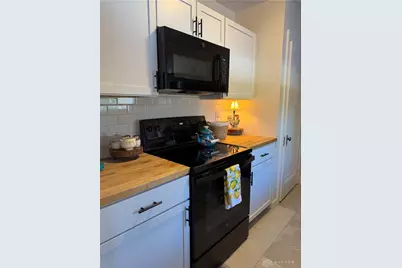 561 Kling Drive, Dayton, OH 45419 - Photo 8