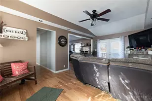 1316 Middletown Eaton Rd, Middletown, OH 45042 - Photo 2