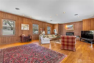 31 Walnut Ln, Oakwood, OH 45419 - Photo 8