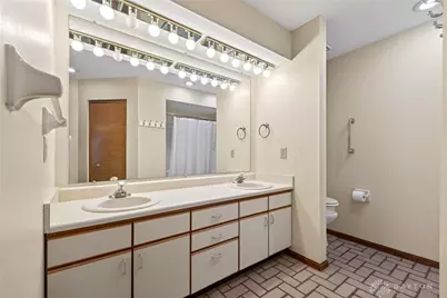 4485 Sentry Hill Court, Beavercreek, OH 45440 - Photo 32