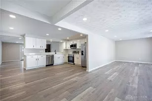 5260 Beechview Dr, Dayton, OH 45424 - Photo 2