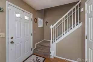 320 Sagebrush Dr, Englewood, OH 45315 - Photo 4