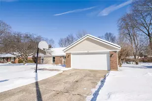 1117 Scenic Ct, Troy, OH 45373 - Photo 2