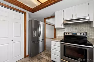 1102 Lord Fitzwalter Dr, Miamisburg, OH 45342 - Photo 18