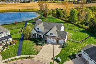 3318 Heatherstone Dr, Troy, OH 45373 - Photo 2