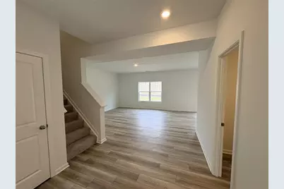 301 Autumn Court, Englewood, OH 45322 - Photo 2