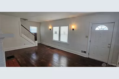 439 W Fairview Avenue, Dayton, OH 45405 - Photo 2