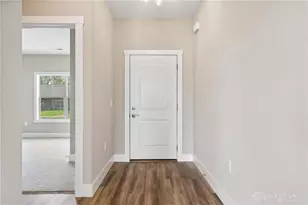 1427 Triple Crown Wy, Beavercreek Twp, OH 45385 - Photo 6