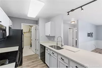 1721 Waterstone Boulevard #101, Washington Twp, OH 45342 - Photo 12